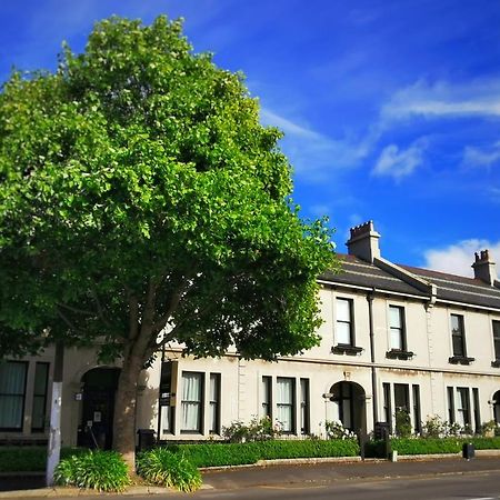 Highland House Boutique Hotel Dunedin Exteriör bild