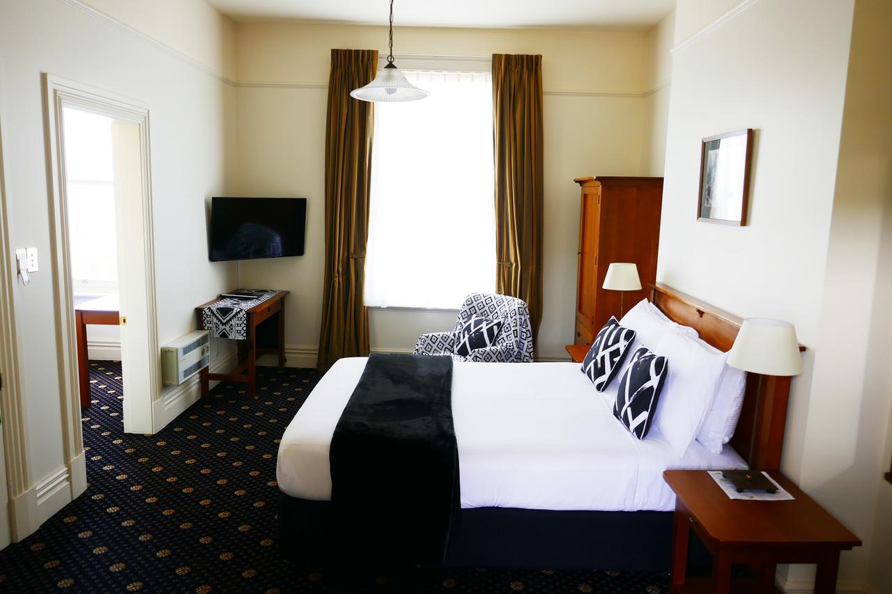 Highland House Boutique Hotel Dunedin Exteriör bild